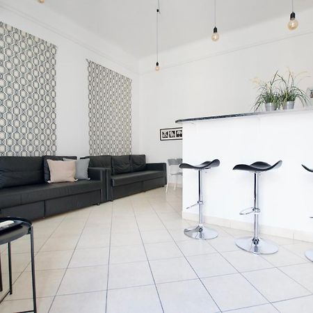 Budget Apartment By Hi5 - Center Of The Center Budapeste Exterior foto
