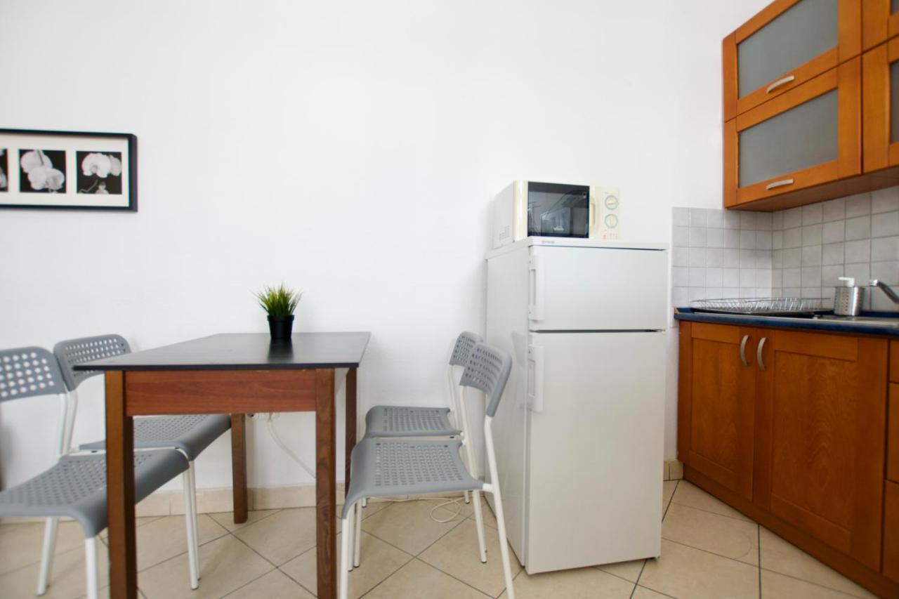 Budget Apartment By Hi5 - Center Of The Center Budapeste Exterior foto